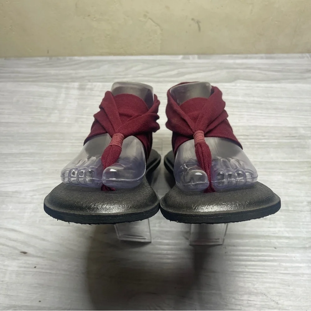 Sanuk maroon dark